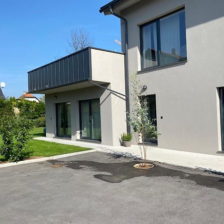 Apartments Lily Ljubljana Exterior foto