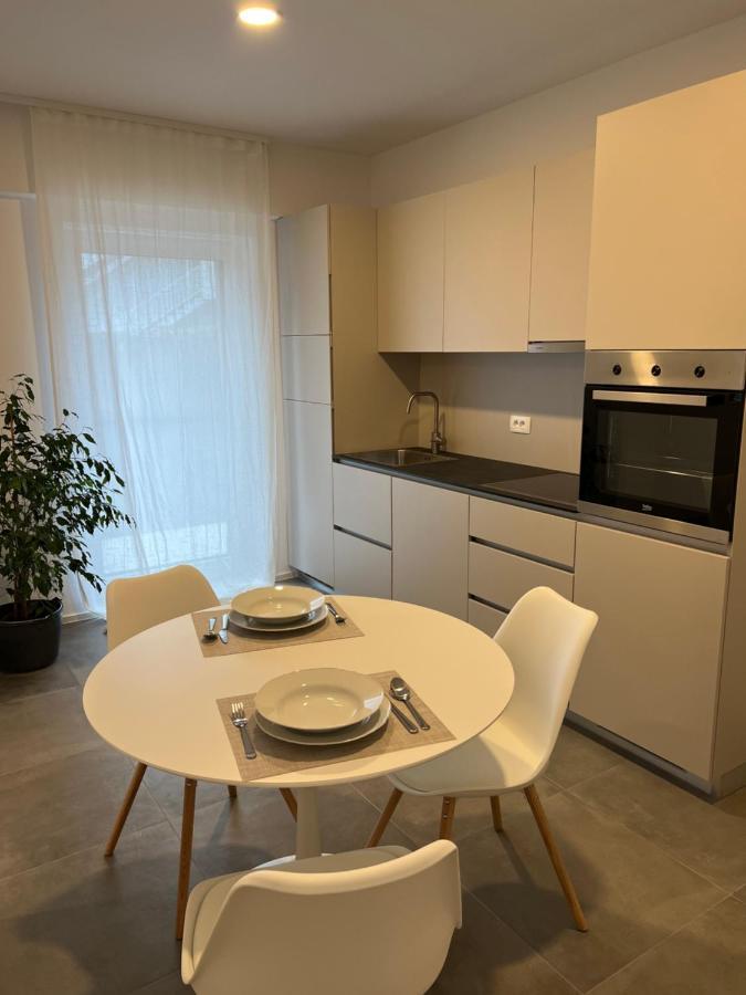 Apartments Lily Ljubljana Exterior foto